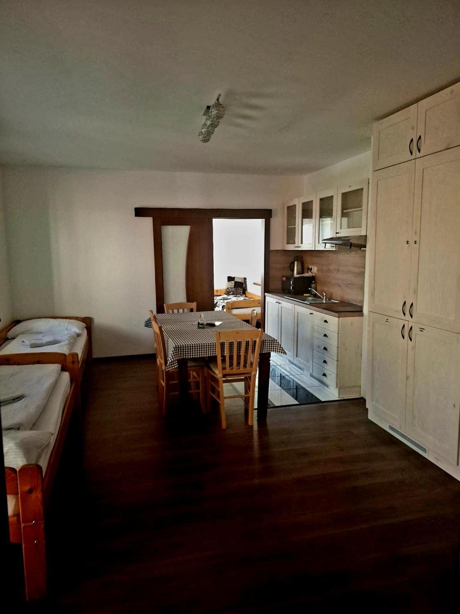 Dolná Tižina 阿达玛放松旅馆酒店 外观 照片